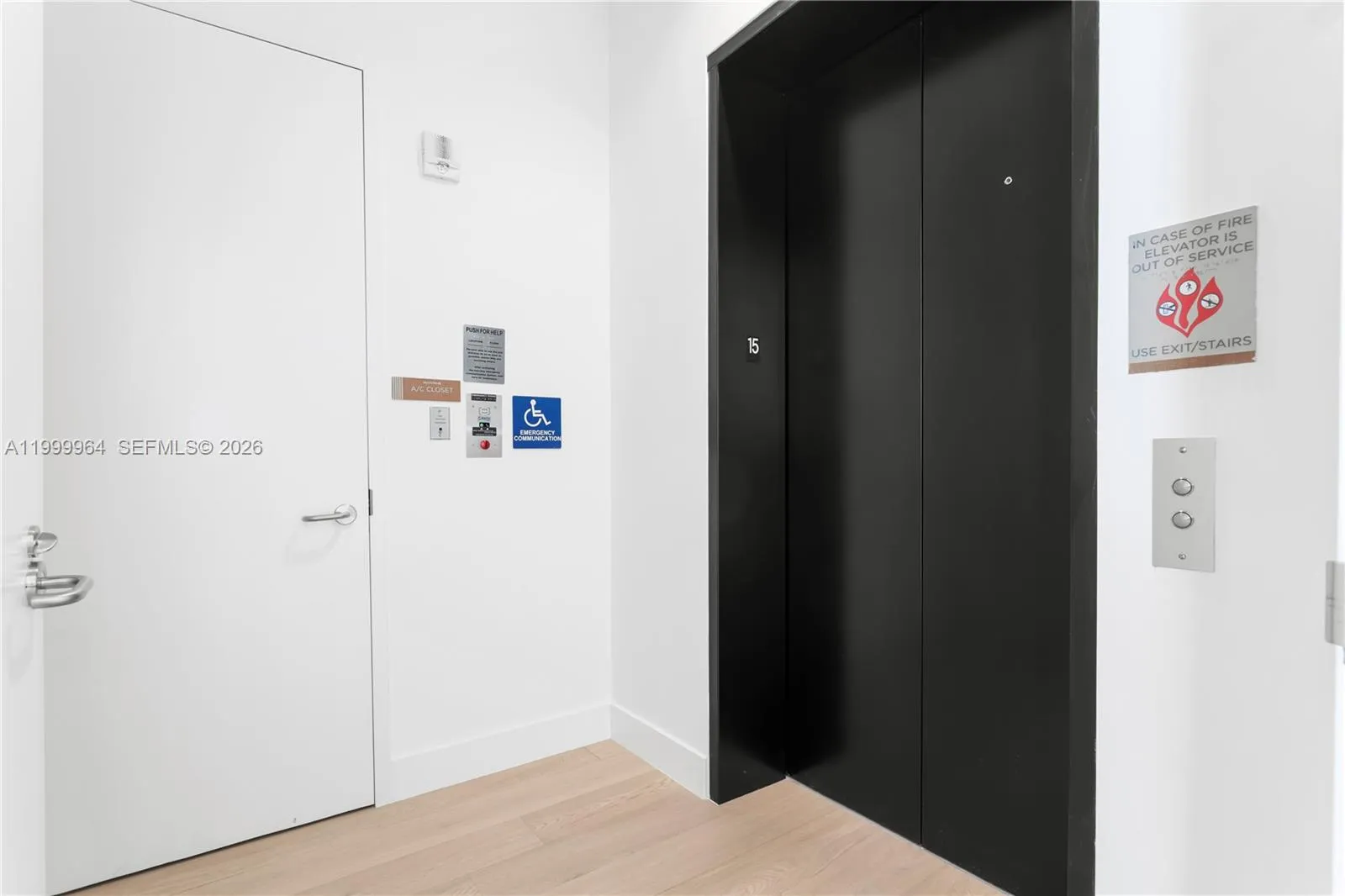 175 SE 25th Rd # 1501, Miami FL 33129