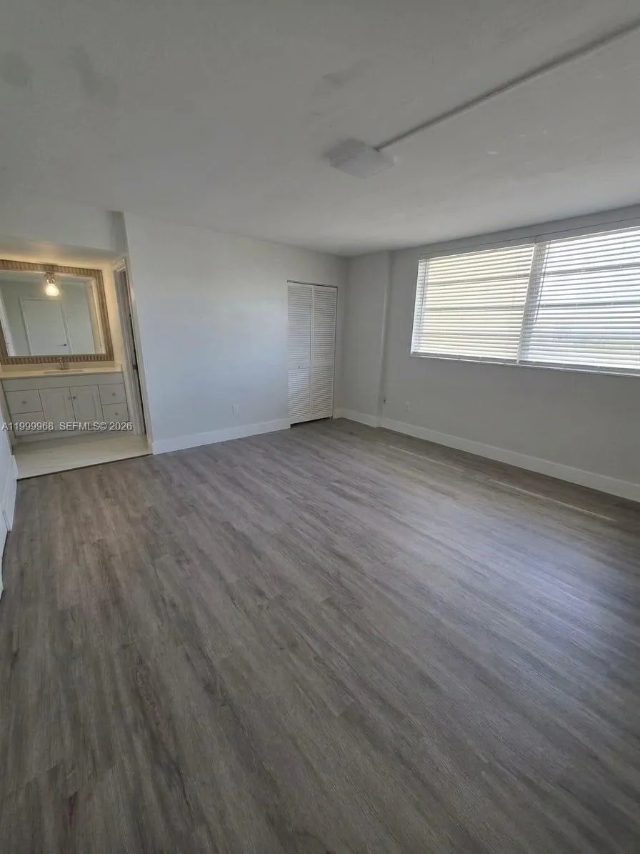 16400 NE 17th Ave # 701, North Miami Beach FL 33162