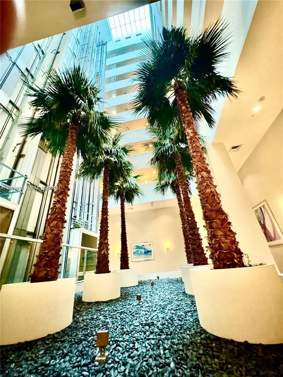 3131 NE 188th St # 1213, Aventura FL 33180