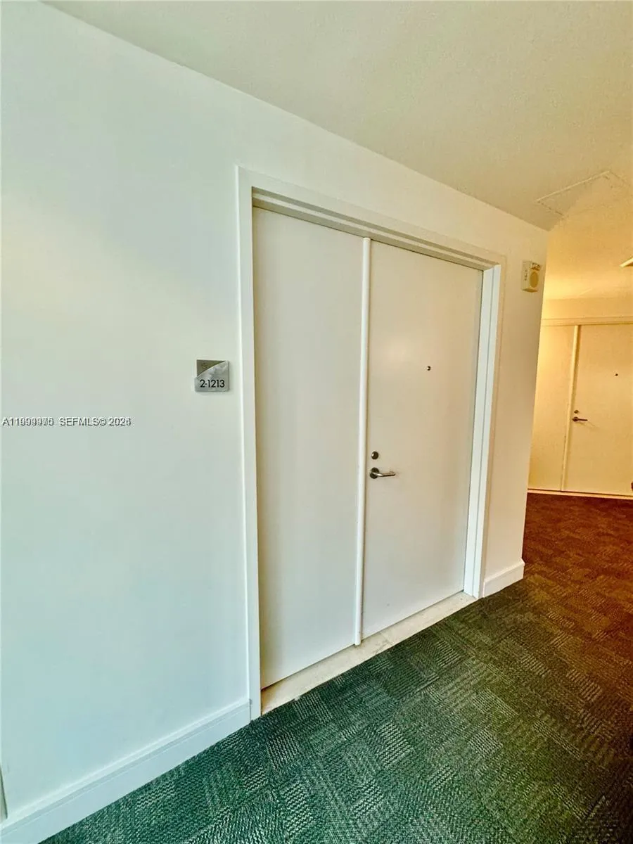 3131 NE 188th St # 1213, Aventura FL 33180