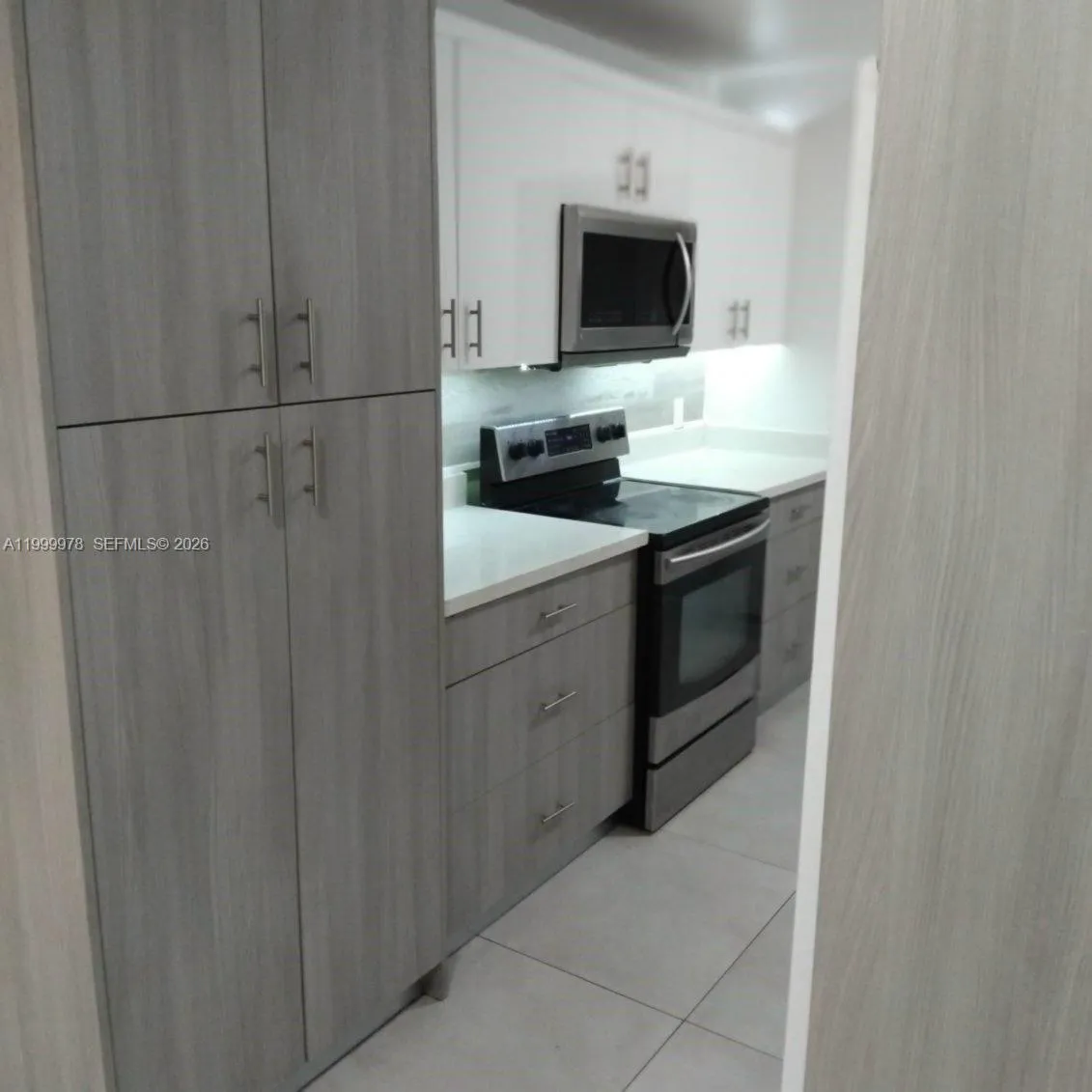 1565 NE 48th St, Pompano Beach FL 33064