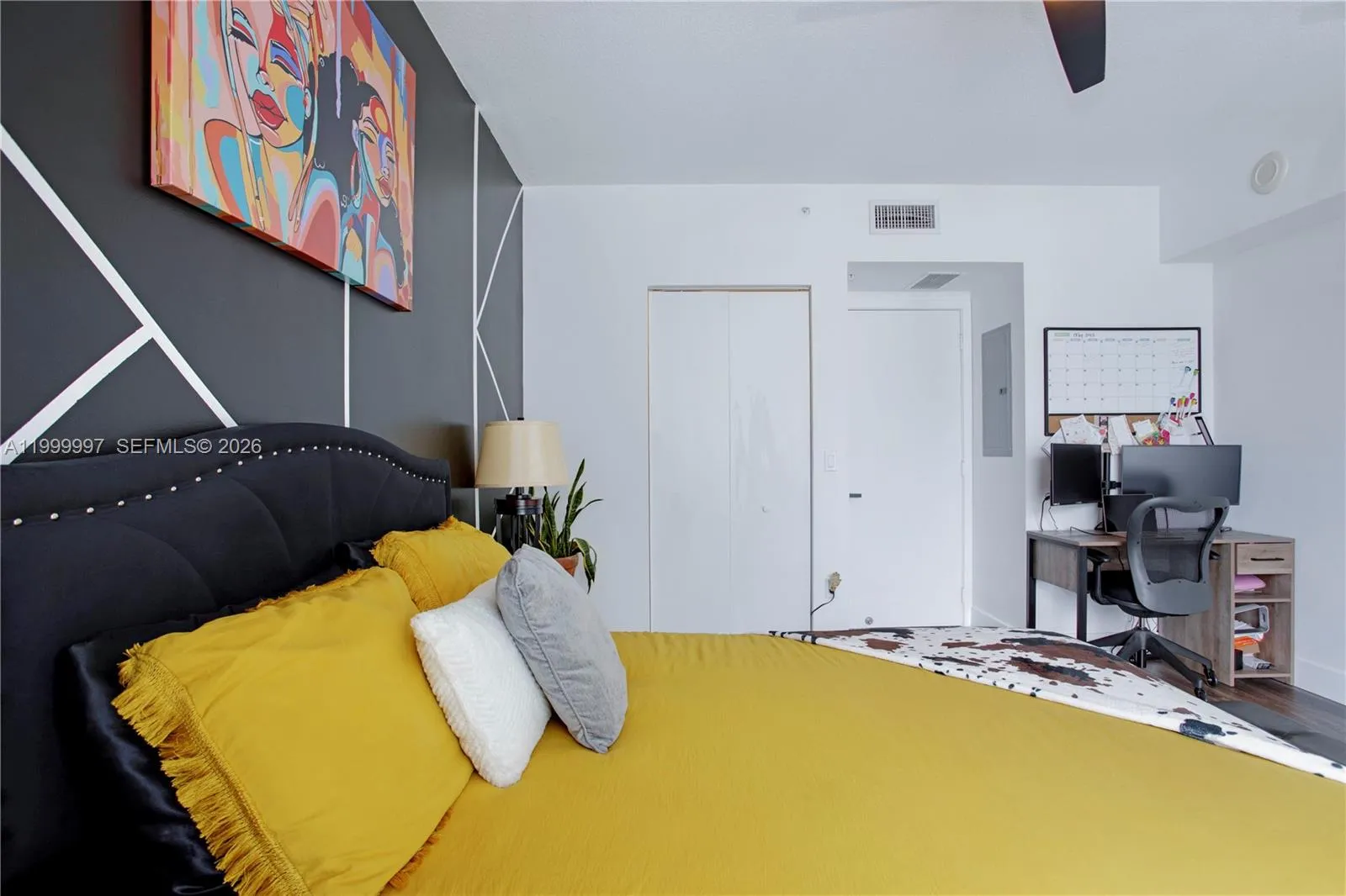 185 SW 7th St # 2514, Miami FL 33130