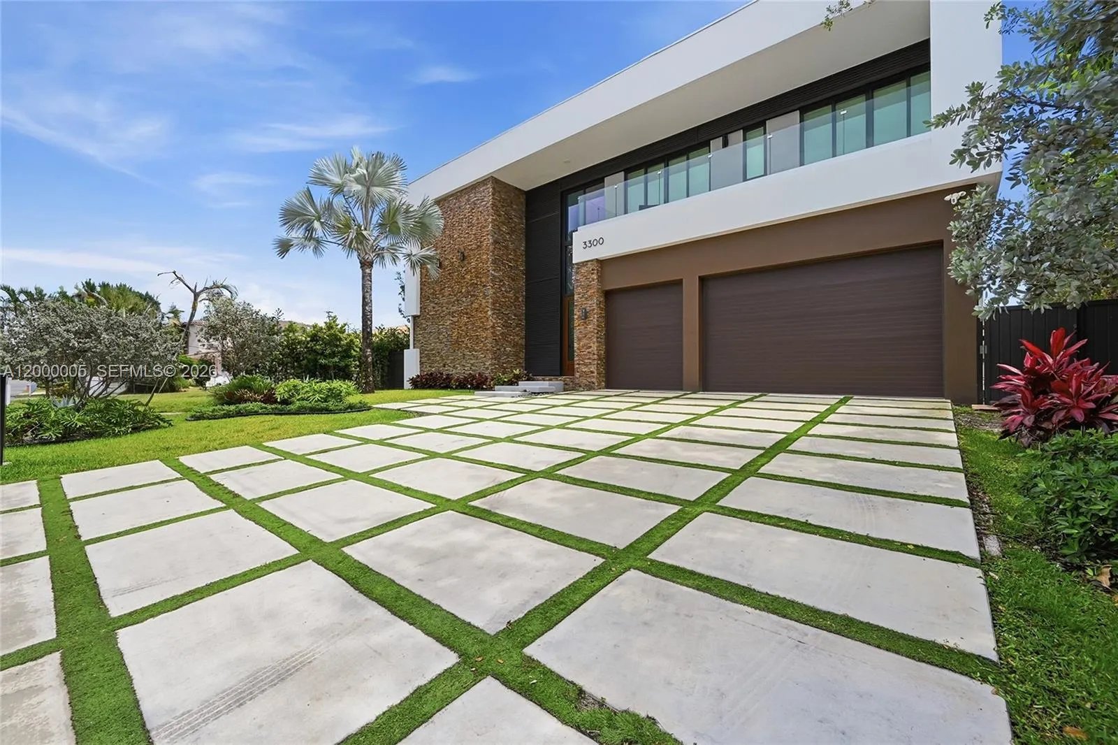 3300 NE 170th St, North Miami Beach FL 33160