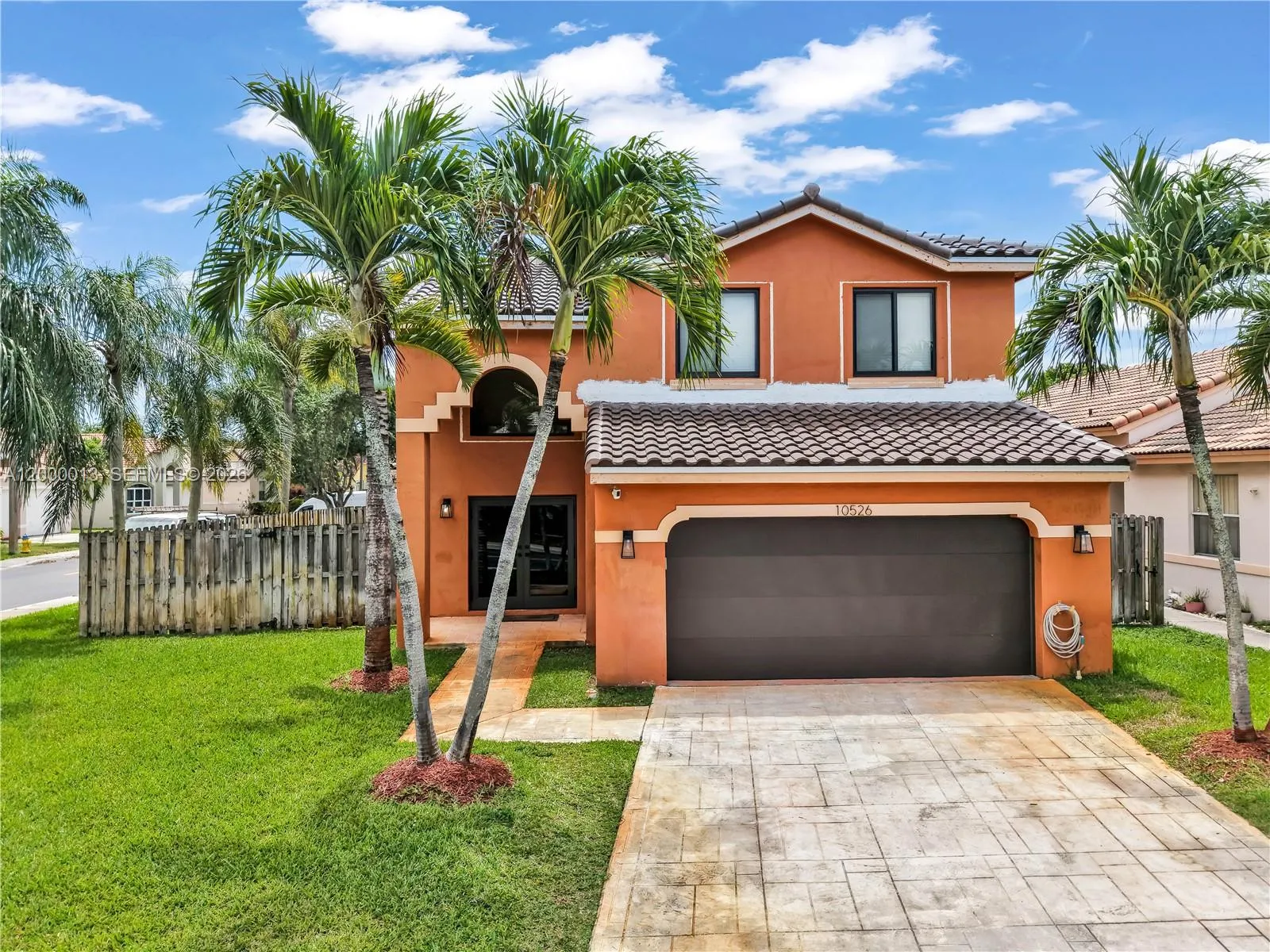 10526 SW 14th Ct, Pembroke Pines FL 33025