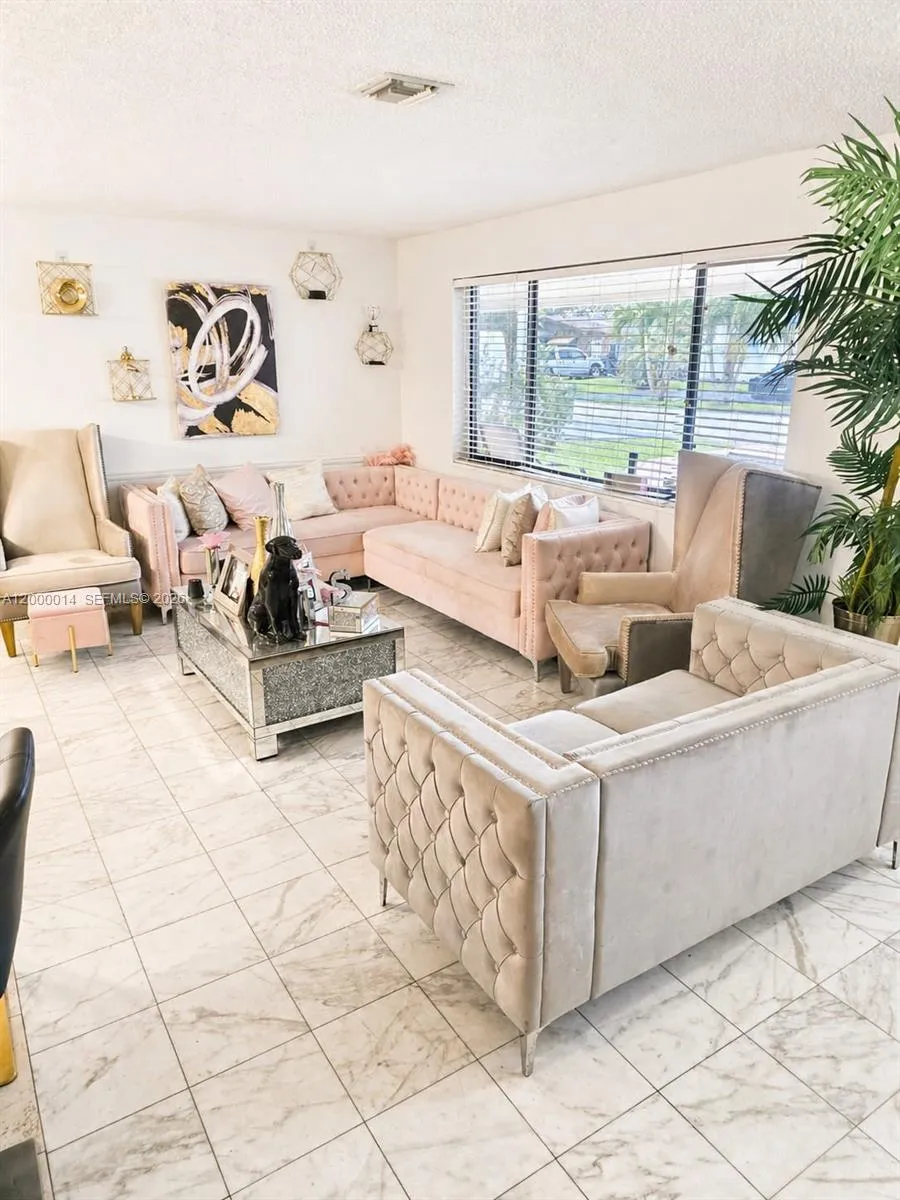 8771 NW 15th Ct, Pembroke Pines FL 33024