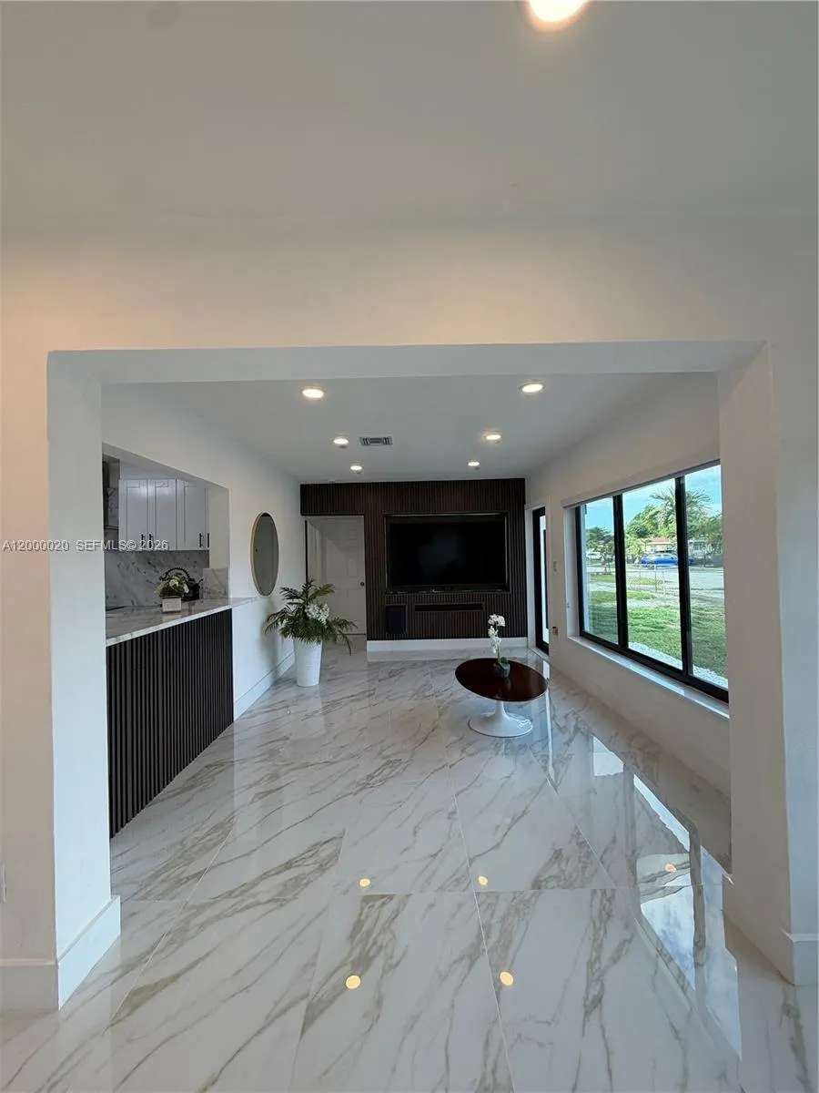 750 Carolina Ave, Fort Lauderdale FL 33312