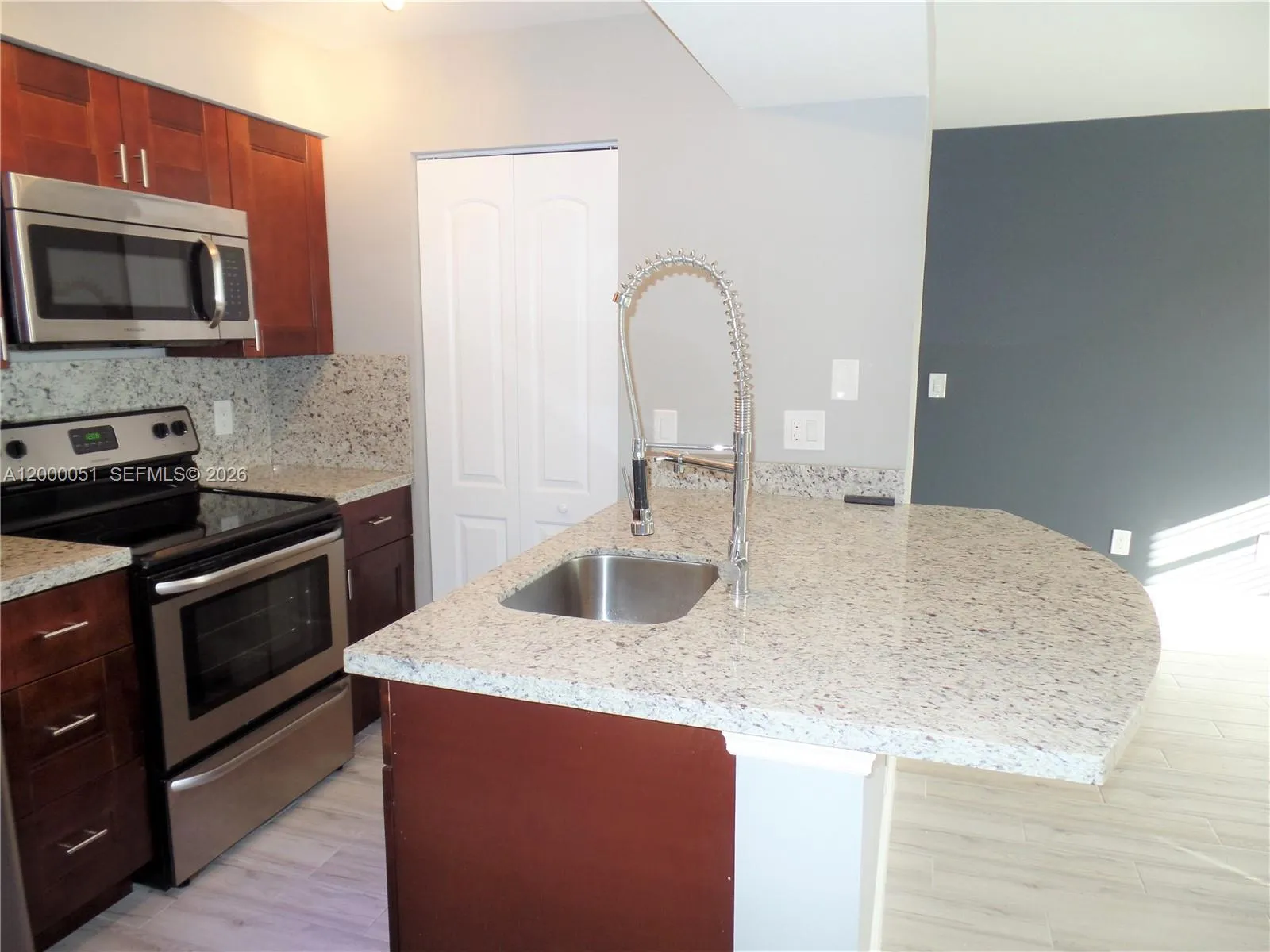 1239 SW 46th Ave # 908, Pompano Beach FL 33069