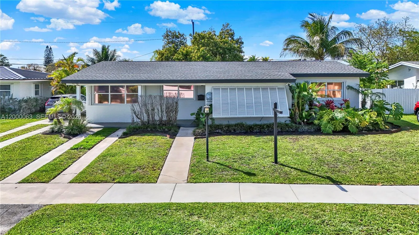 9401 Jamaica Dr, Cutler Bay FL 33189