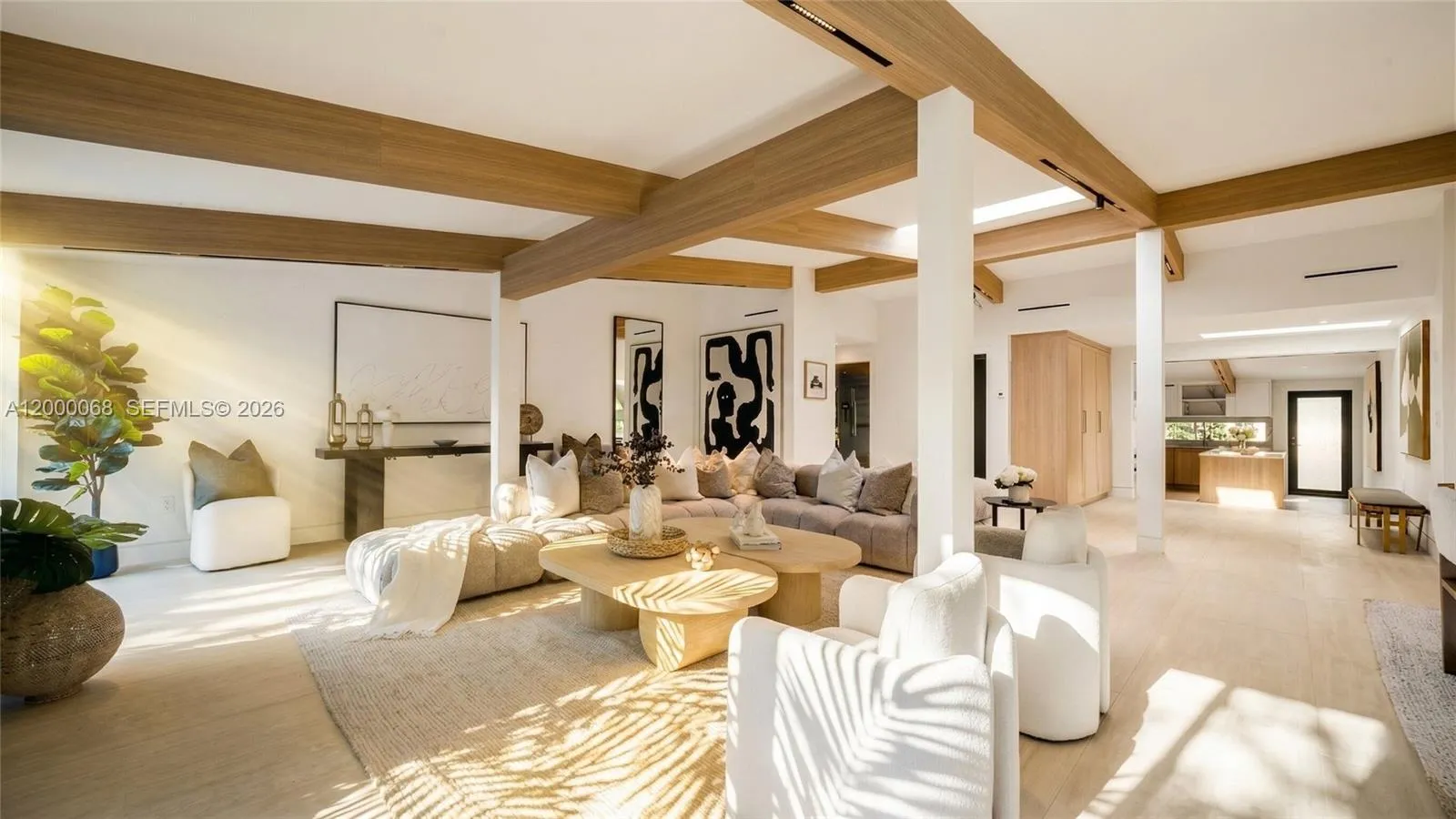 12600 Ixora Rd, North Miami FL 33181