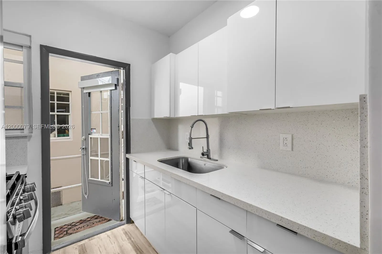 717 Espanola Way # 110, Miami Beach FL 33139