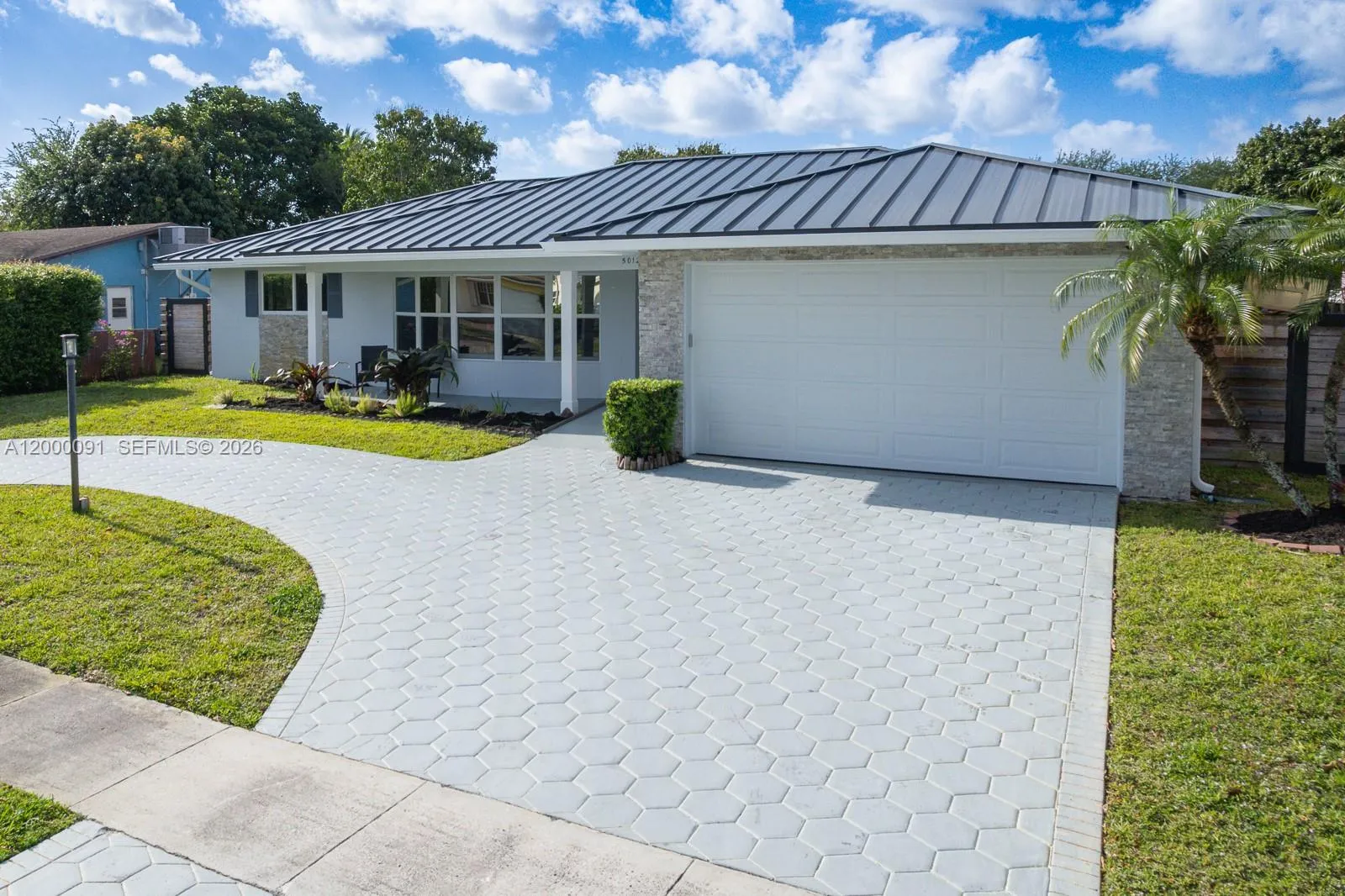 5012 Grant St, Hollywood FL 33021