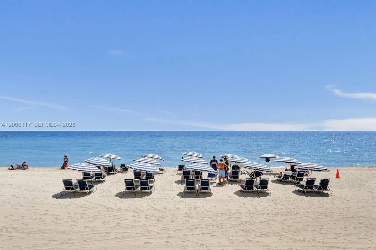 3725 S Ocean Dr # 306, Hollywood FL 33019