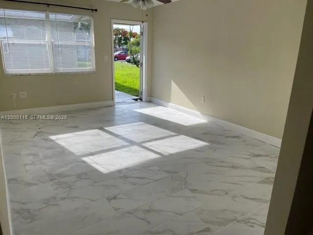 7601 Venetian St # 4, Miramar FL 33023