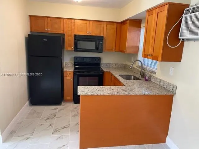 7601 Venetian St # 4, Miramar FL 33023