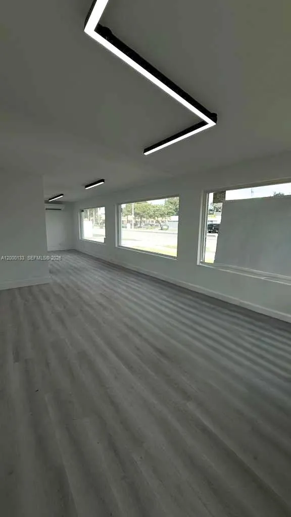 7061 Taft St # C, Hollywood FL 33024