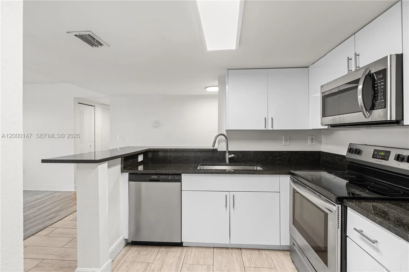 9821 Nob Hill Ct # 9821, Sunrise FL 33351