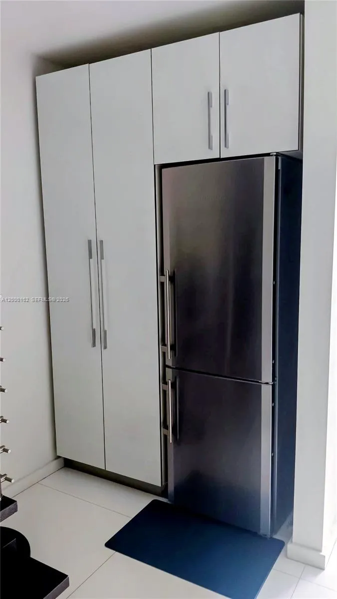 798 Crandon Blvd # B, Key Biscayne FL 33149