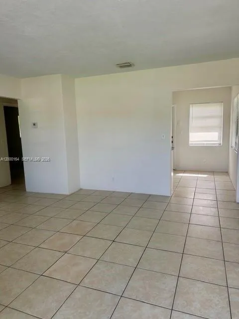 5649 SW 27th St # 1, West Park FL 33023