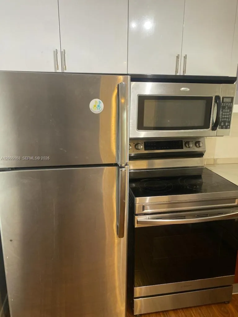 484 NW 165th St Rd # 511, Miami FL 33169