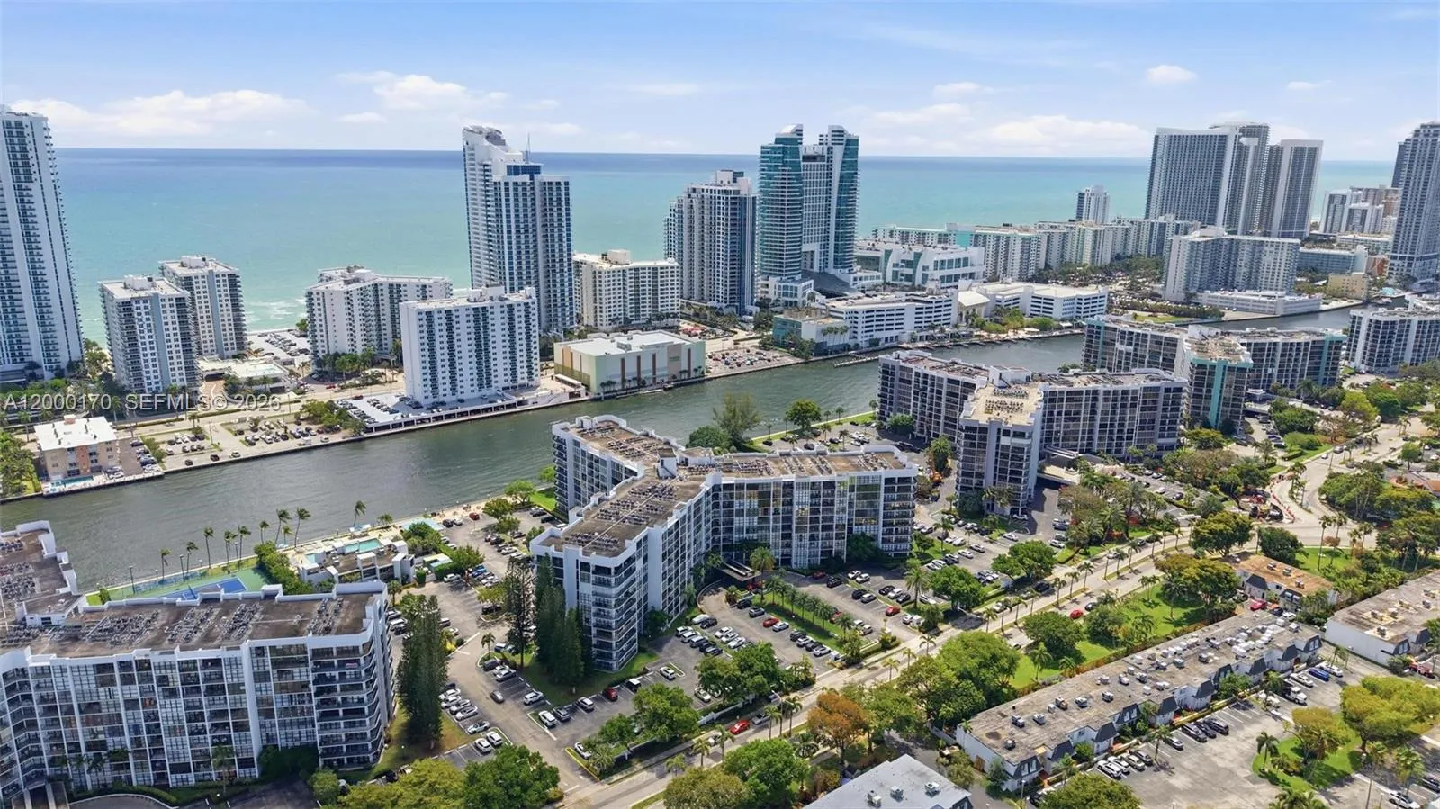 800 Parkview Dr # 506, Hallandale Beach FL 33009