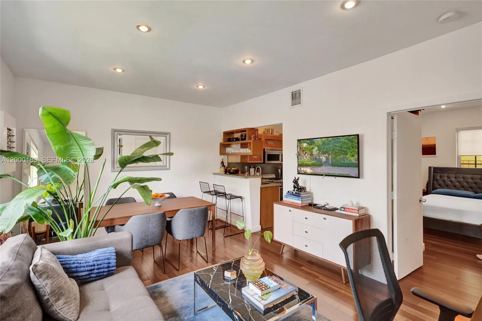 815 Euclid Ave # 8, Miami Beach FL 33139