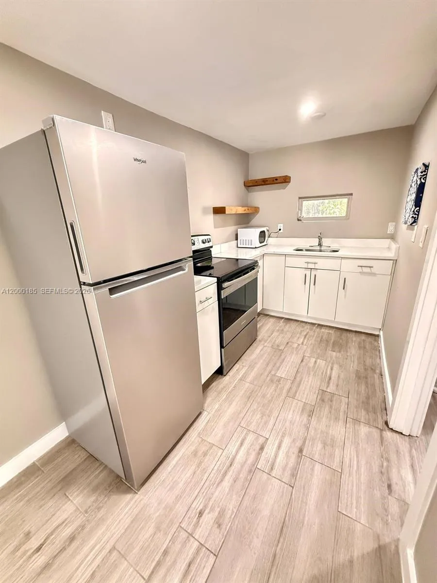 1151 NE 18th St # 2, Fort Lauderdale FL 33305