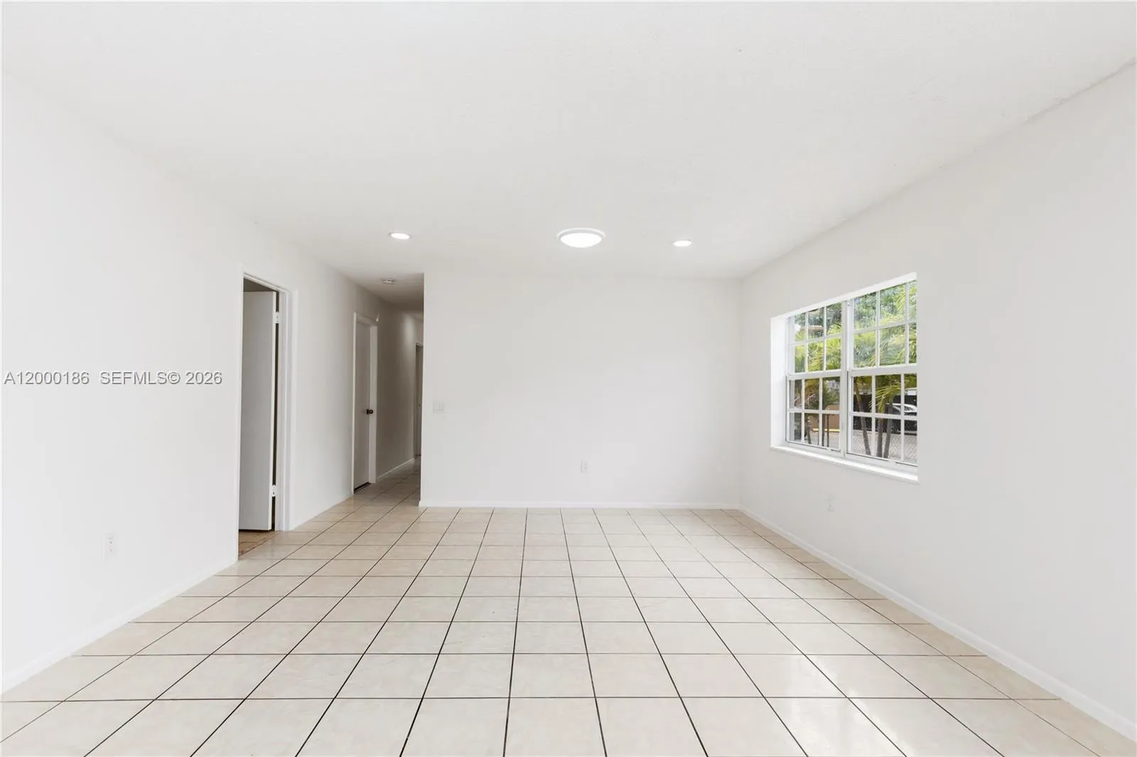 15 SW 6th St, Dania Beach FL 33004