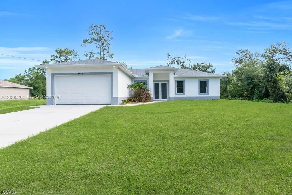 2003 E 14th ST, Lehigh Acres FL 33972