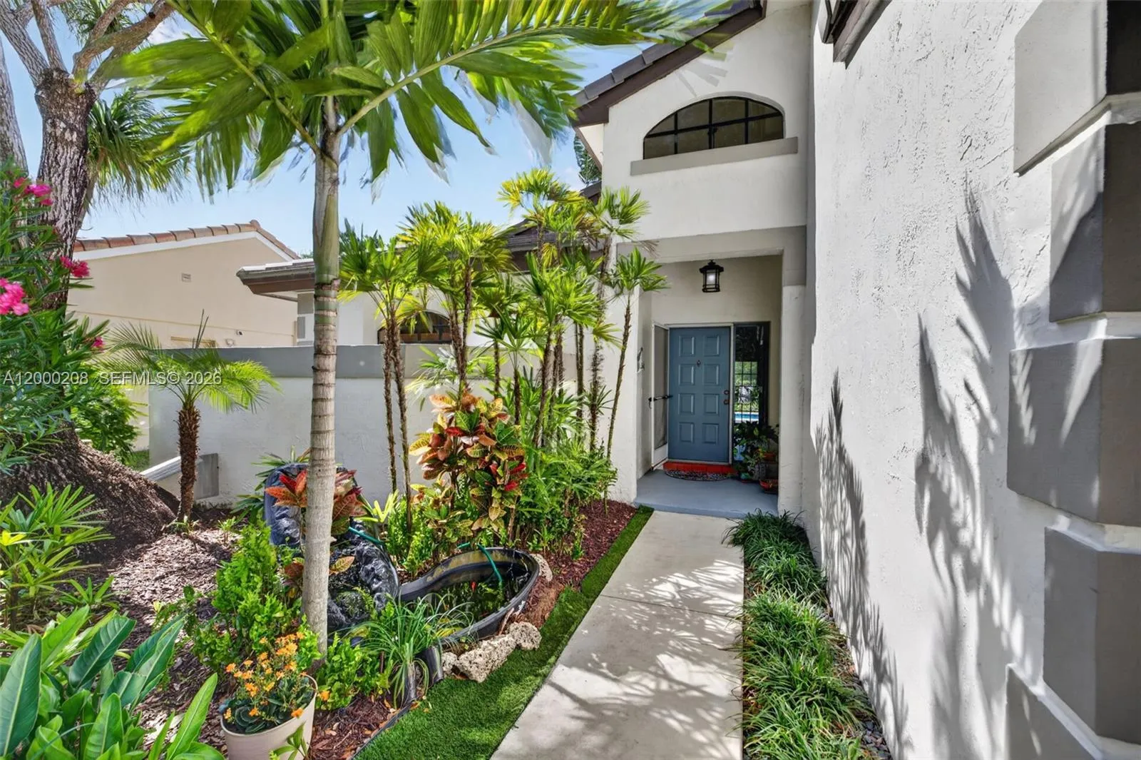 15620 Gauntlet Hall Mnr, Davie FL 33331