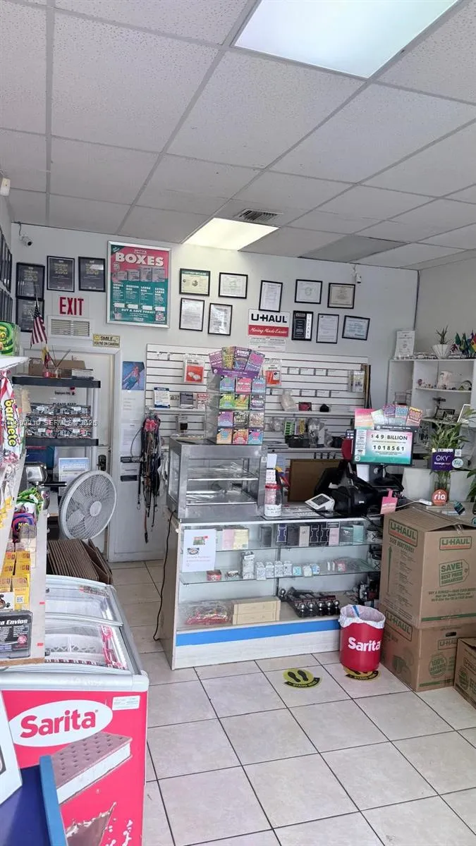 4330 SW 8th St, Coral Gables FL 33134