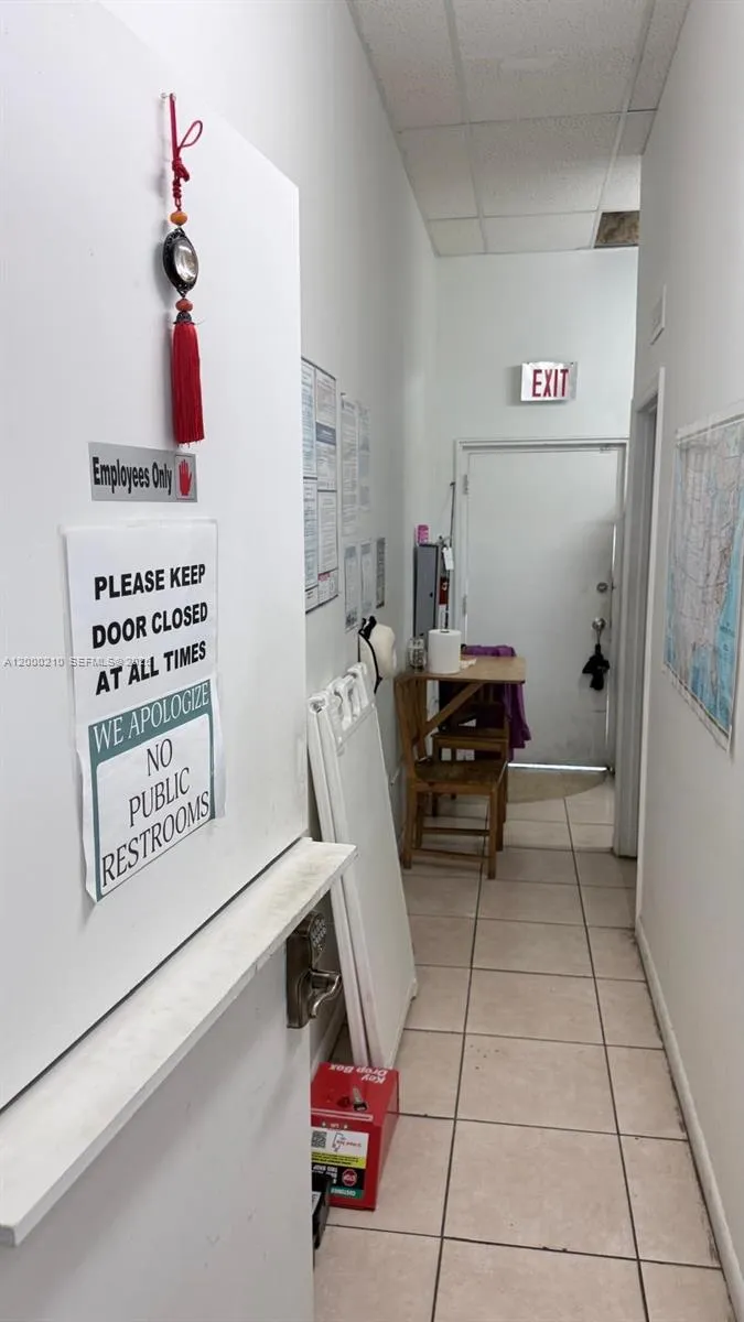 4330 SW 8th St, Coral Gables FL 33134