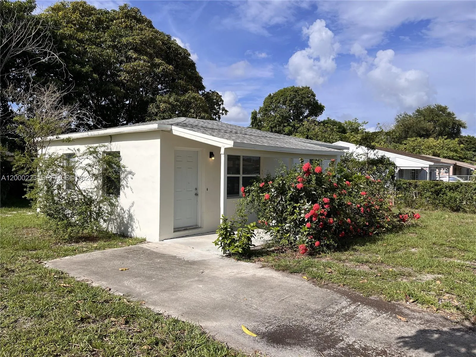 2481 NW 154th St, Miami Gardens FL 33054