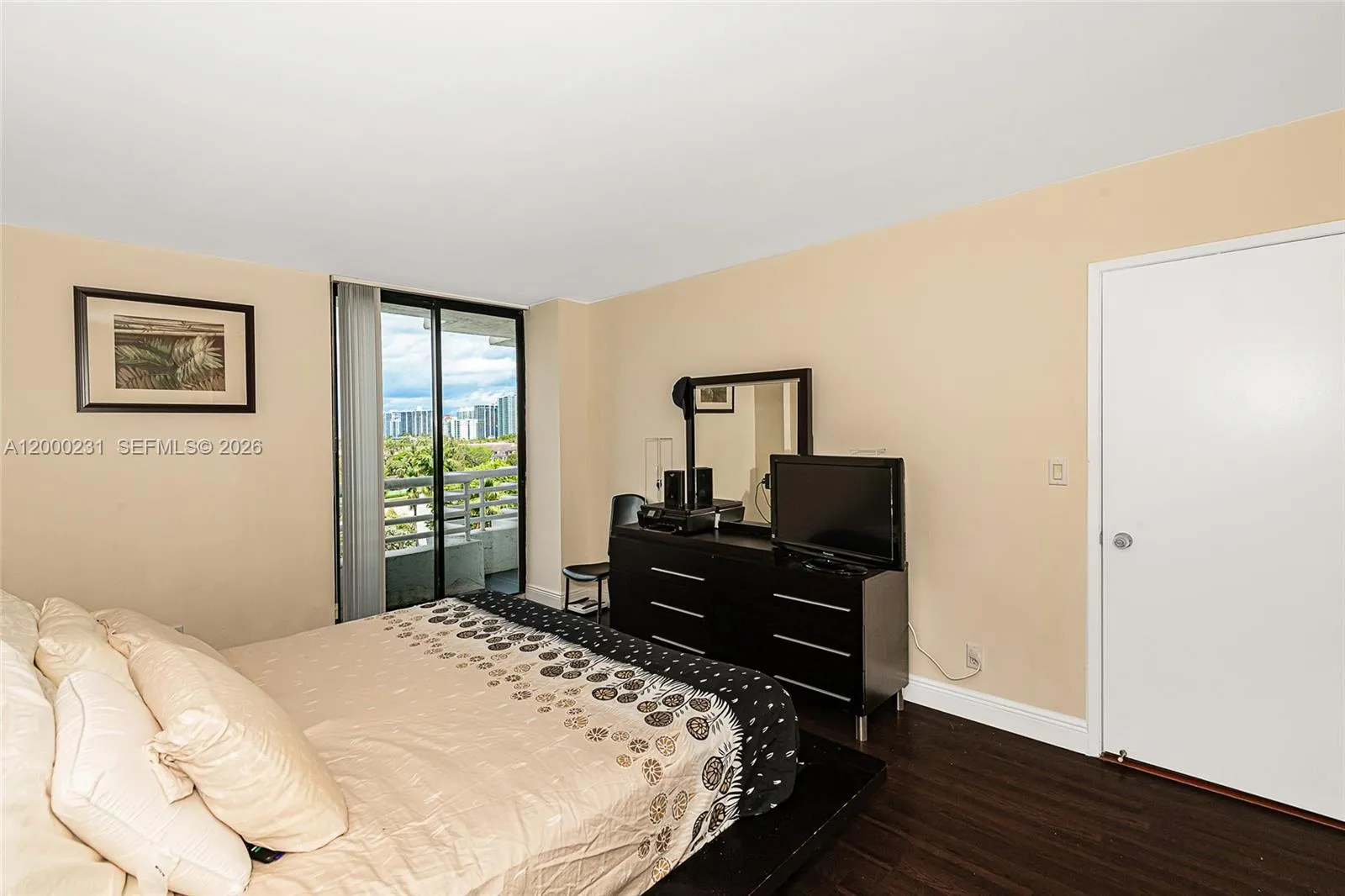 3300 NE 192nd St # 711, Aventura FL 33180