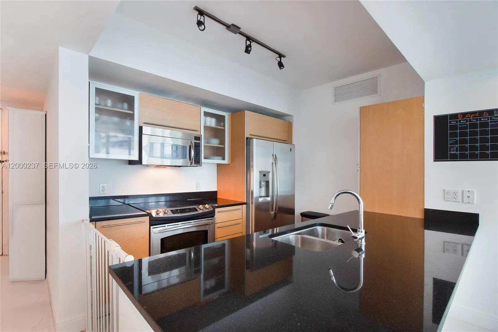 951 BRICKELL AVE # 1410, Miami FL 33131