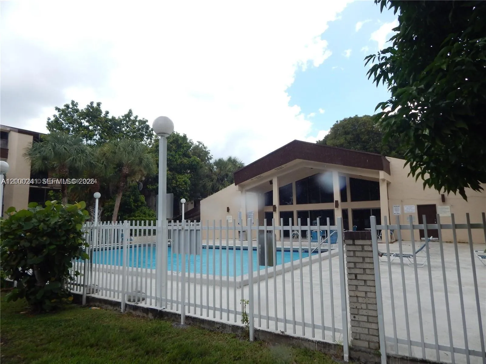 14415 N Kendall Dr # 312G, Miami FL 33186