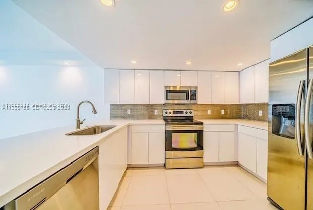 555 NE 15th St # 17F, Miami FL 33132