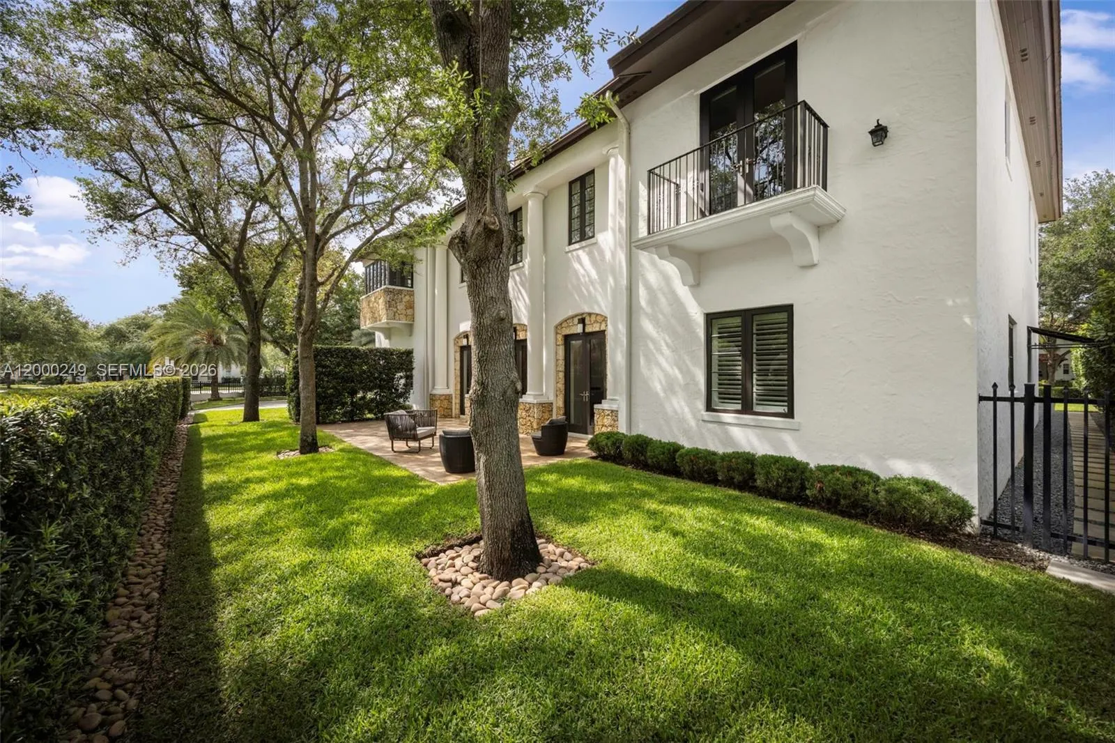 475 Amalfi Ave, Coral Gables FL 33146