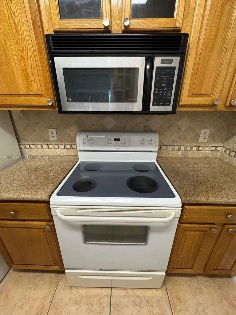 4242 NW 2nd St # 1606, Miami FL 33126