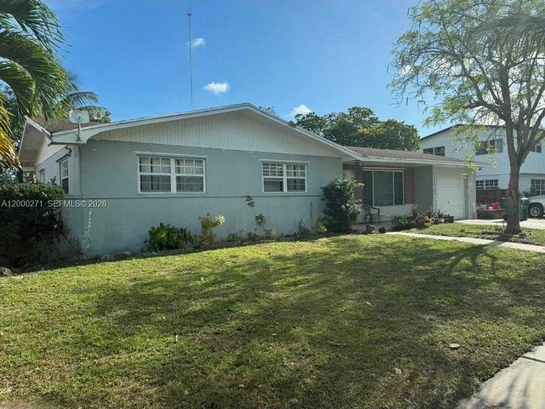 350 NW 205th Ter, Miami Gardens FL 33169