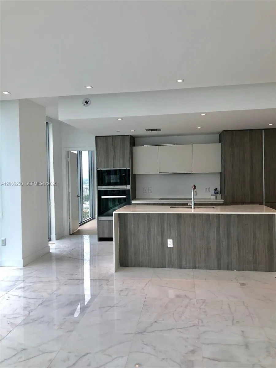 2900 NE 7 AVE # 2907, Miami FL 33137