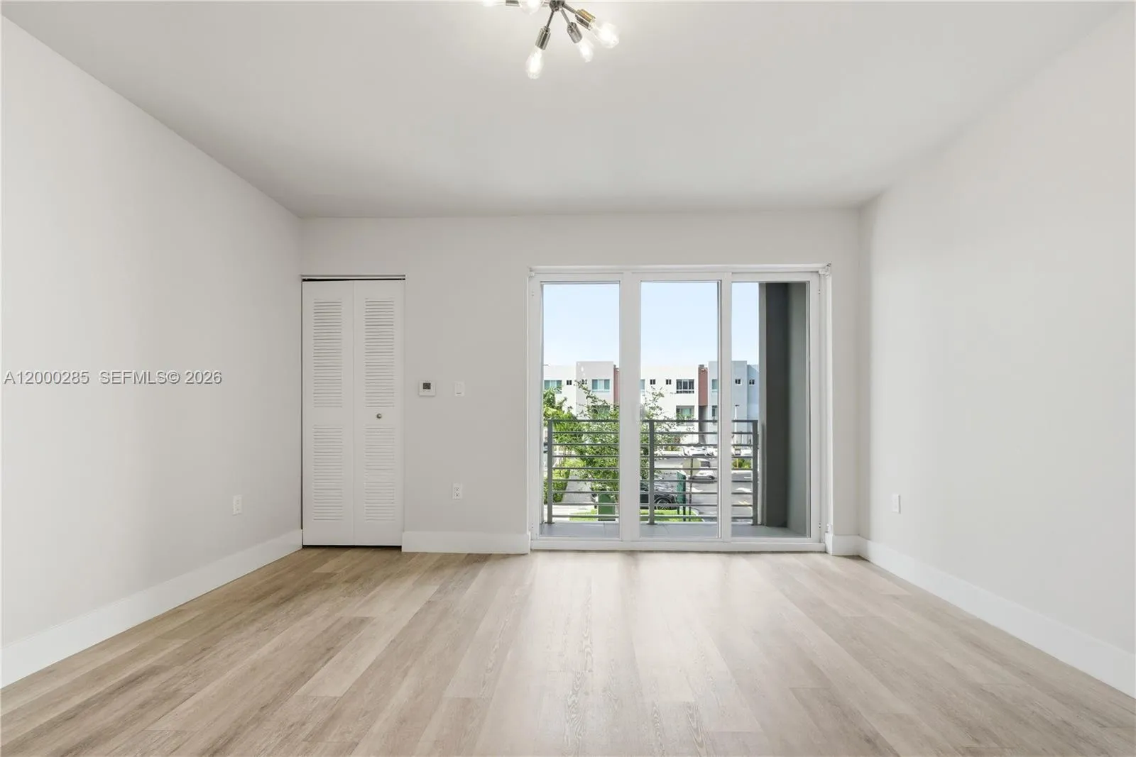 2505 NE 193rd St # 4215, Miami FL 33180