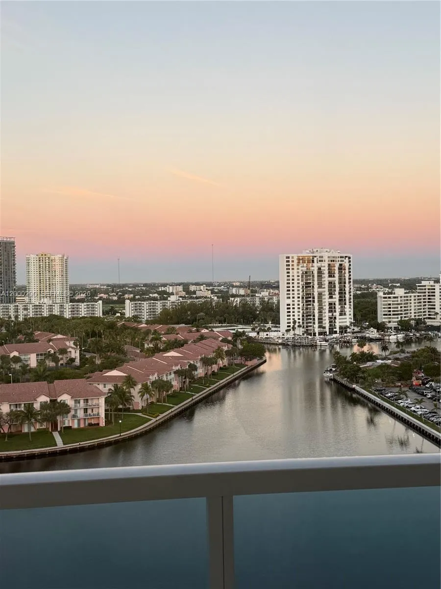 3800 S Ocean Dr # 1623, Hollywood FL 33019