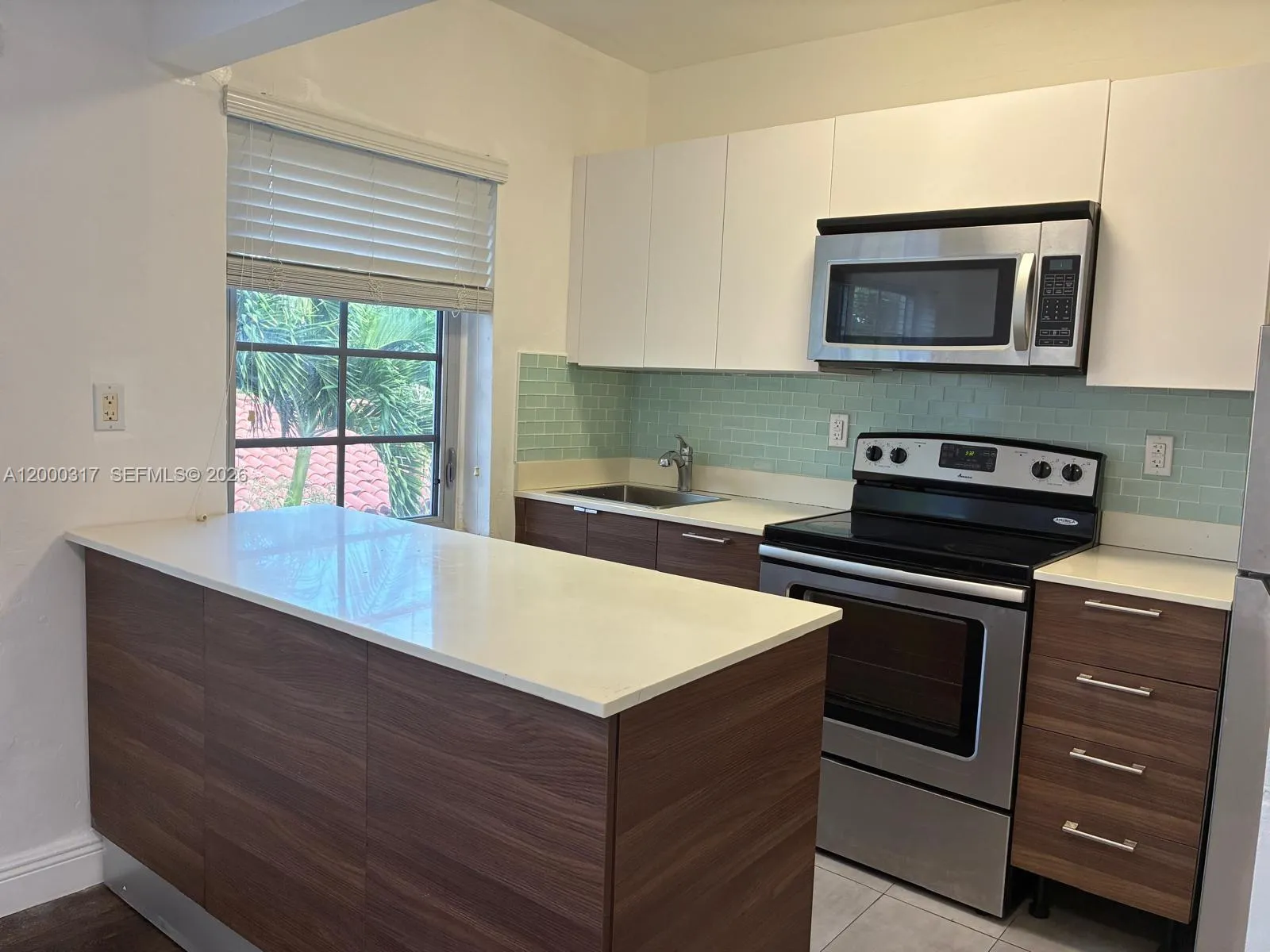 689 NE 92nd St # 11G, Miami Shores FL 33138