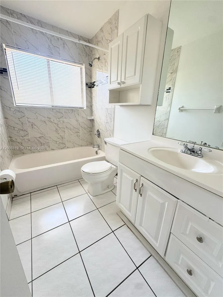 11352 Royal Palm Blvd # 11352, Coral Springs FL 33065