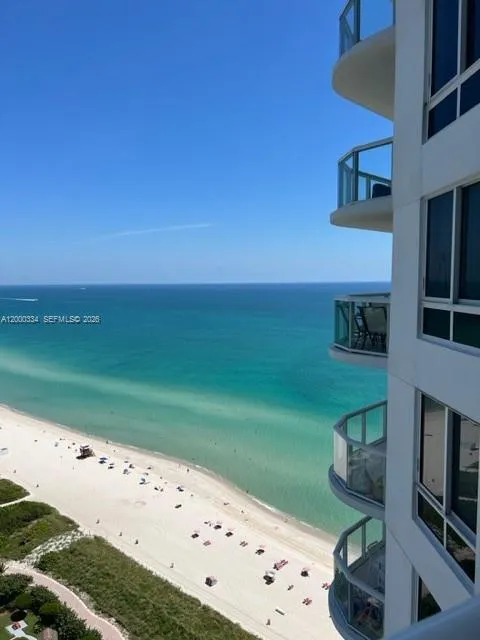 6365 Collins Ave # 2811, Miami Beach FL 33141