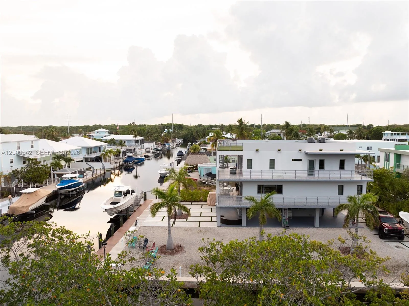 475 Bahia Honda Rd, Key Largo FL 33037