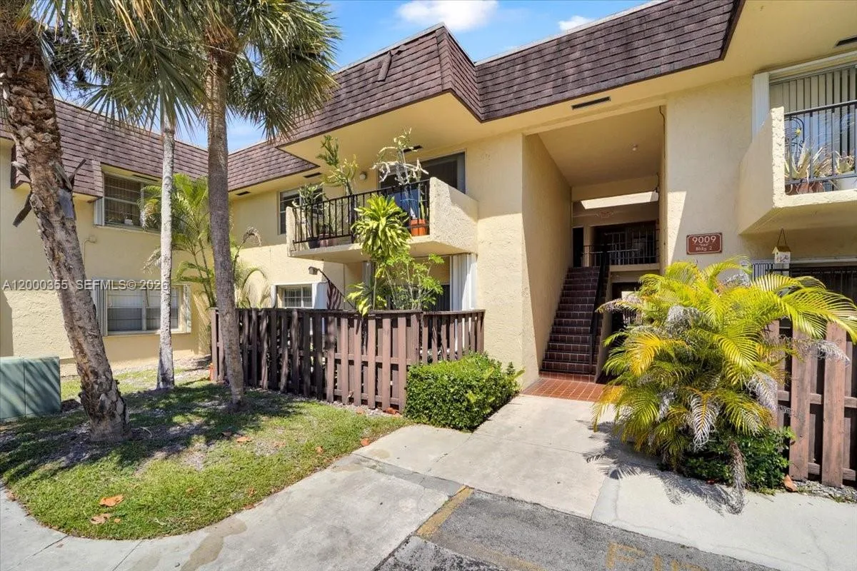 9009 SW 138th St # 2, Miami FL 33176