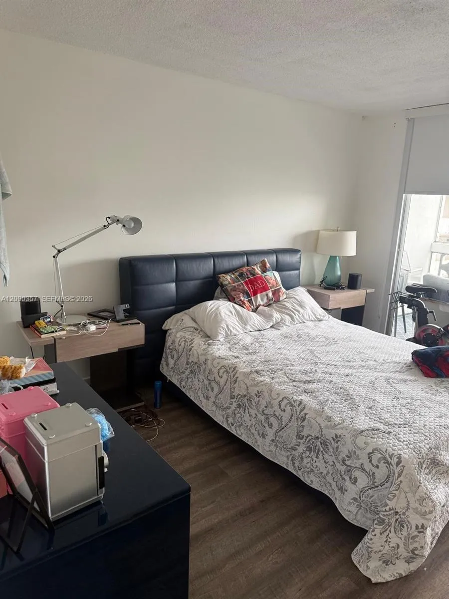 211 NE 8th Ave # 411, Hallandale Beach FL 33009