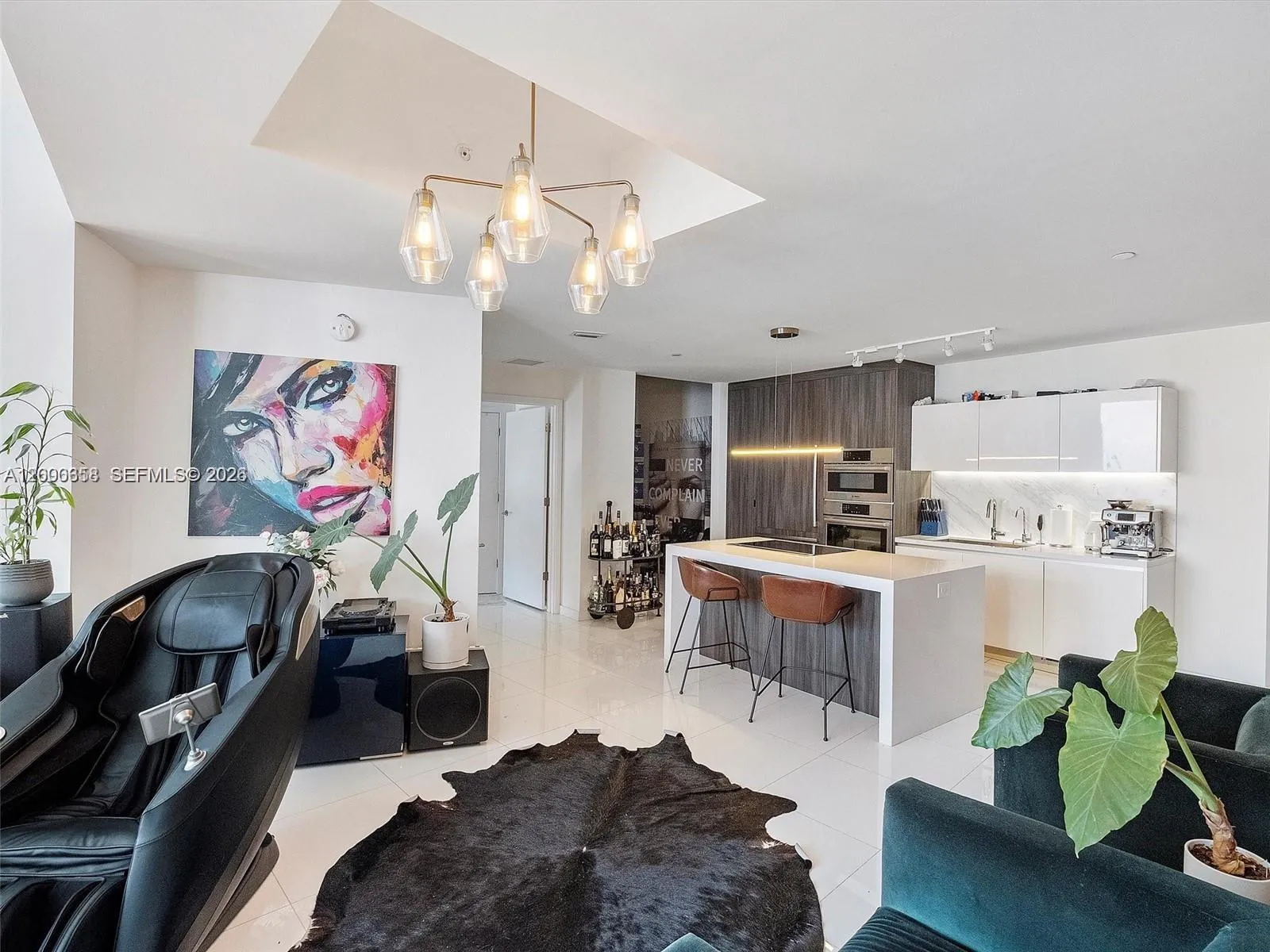 851 NE 1st Ave # 4109, Miami FL 33132