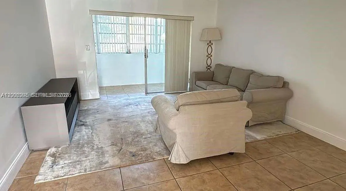 219 NE 14th Ave # 406, Hallandale Beach FL 33009